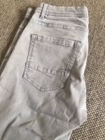 Herren Jeans in grau von Esprit Größe 32/32 Nordrhein-Westfalen - Eschweiler Vorschau