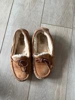 UGG Hausschuhe in Gr. 37 Nordrhein-Westfalen - Ratingen Vorschau