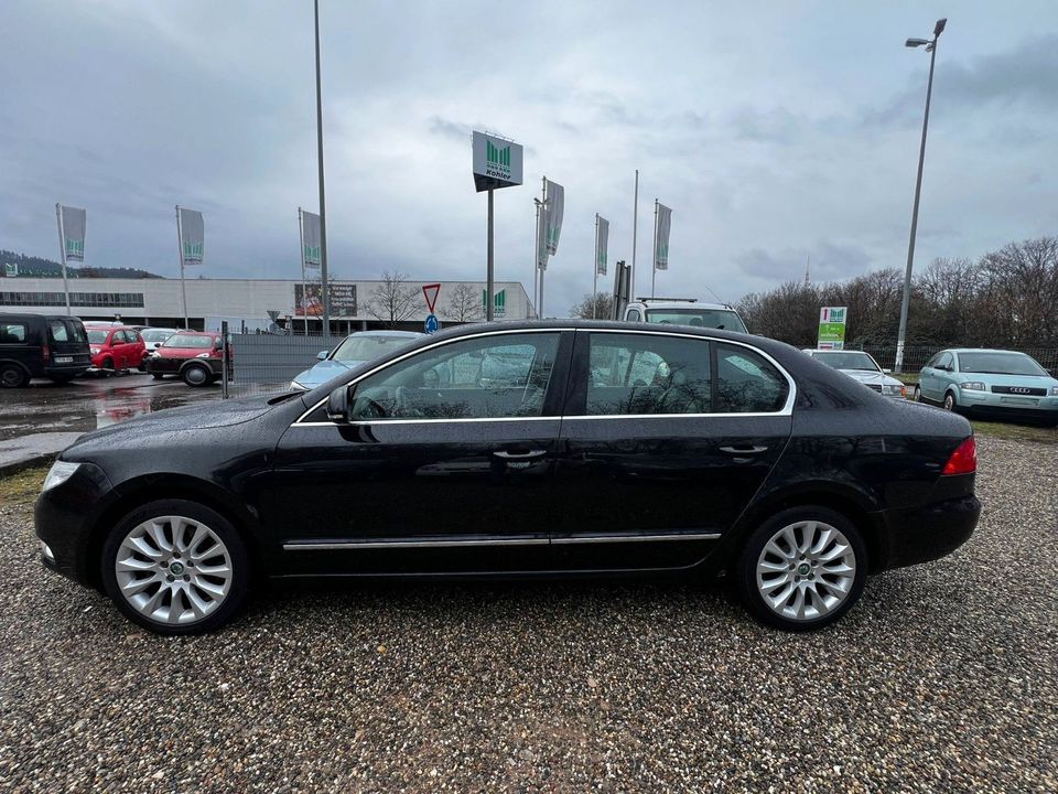 Skoda Superb Elegance 4X4 Steuerkette Neu in Freiburg im Breisgau