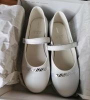 Kommunionsschuhe Ballerinas mit Klettverschluss Gr. 35 Neu!!! Nordrhein-Westfalen - Warburg Vorschau