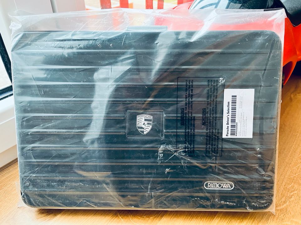 Neu - Rimowa x Porsche Laptop Case in Stuttgart - Möhringen | eBay  Kleinanzeigen ist jetzt Kleinanzeigen