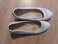 Schuhe / Ballarina/ Pumps / Hochzeit größe 7 Rheinland-Pfalz - Herschbach Vorschau
