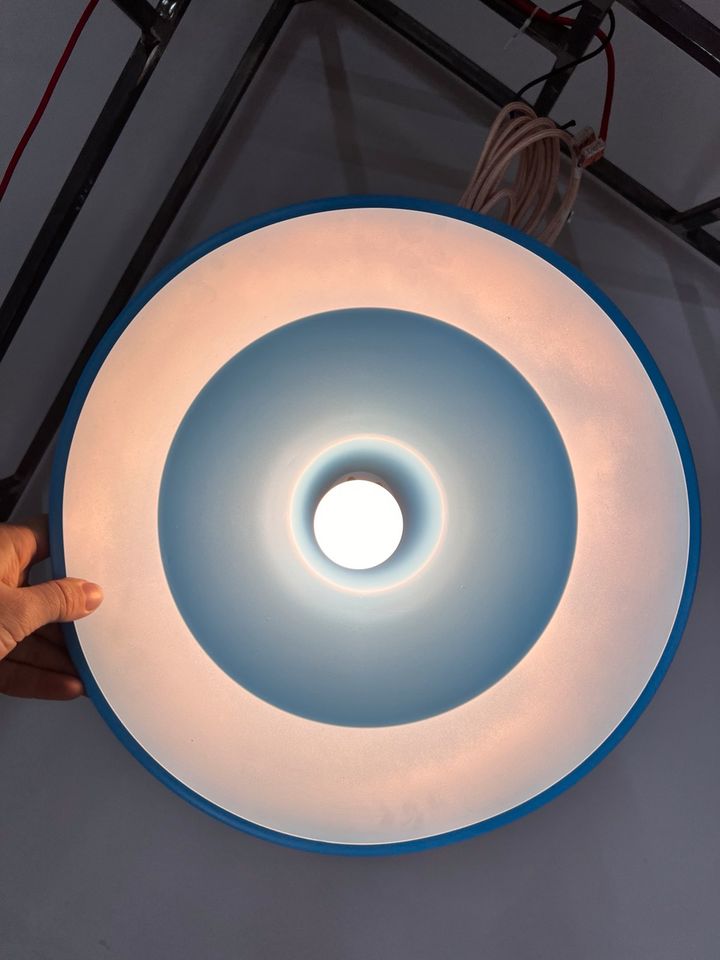 neu lackierte Industrielampe blau aus Dänemark Vintage Küchenlampe Hängelampe Deckenlampe in Berlin