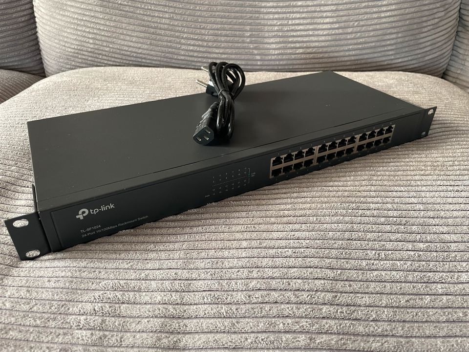 TP Link 24 Port Switch, Netzwerk, Netzwerkschrank 19 Zoll in Hessisch Oldendorf