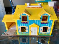 Vintage Fisher Price Family House viel Zubehör Niedersachsen - Braunschweig Vorschau