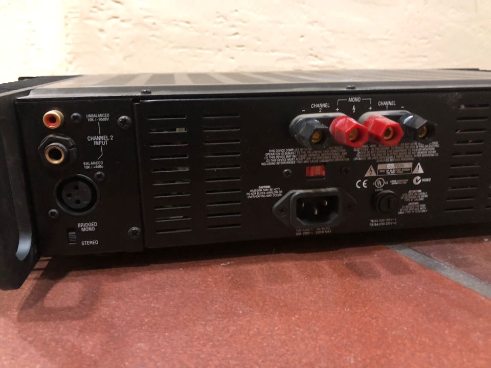 1x Alesis RA300 Amplifier / Endstufe / Verstärker in Düsseldorf