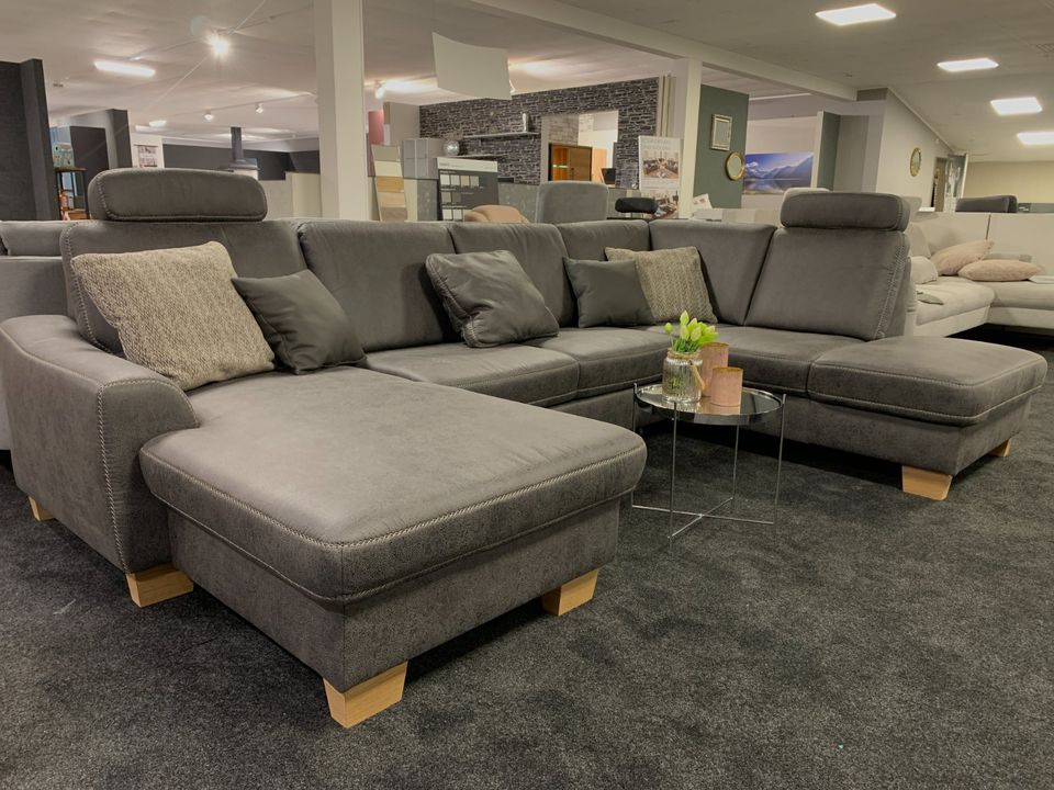 Sofa / Wohnlandschaft / U-Garnitur / Couch in Westoverledingen