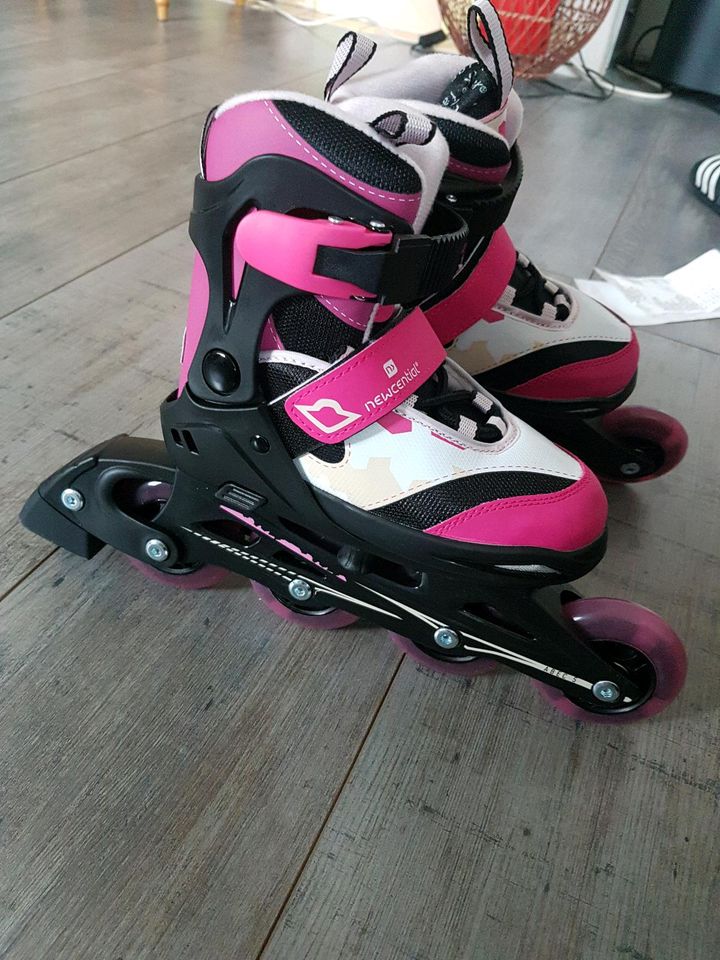 Inline-Skates, Inliner, Skater NEU Größe 29 - 33 Leuchtrollen in Kolkwitz