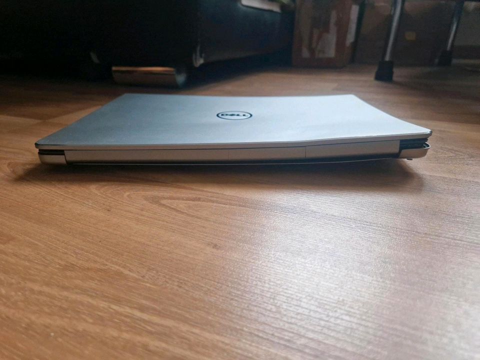 Dell Inspiron 14-7460 in Molbergen