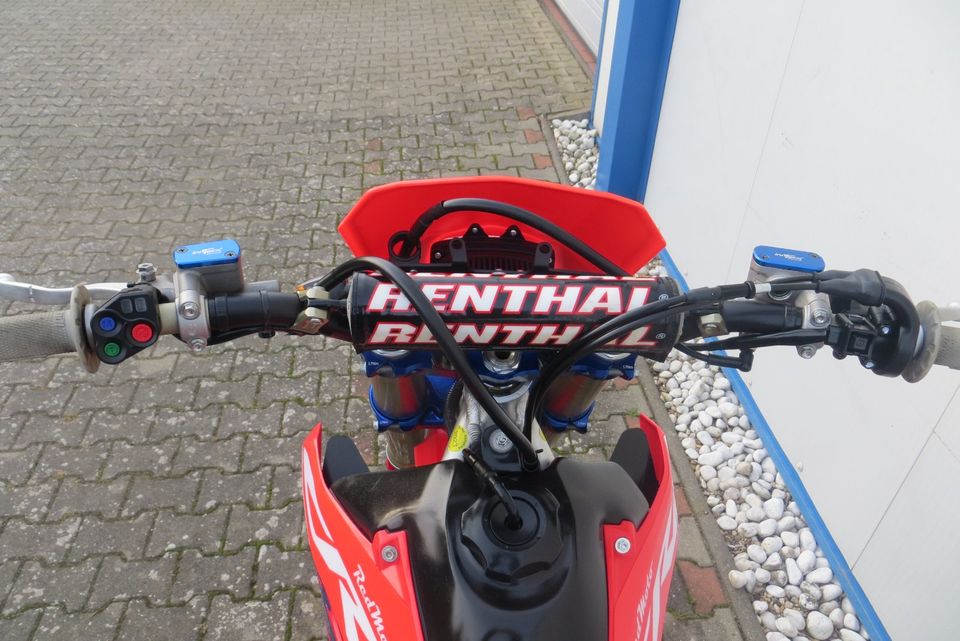 Honda Redmoto CREF450RX Special Enduro 2022 NUR 126 € im Monat in Strausberg