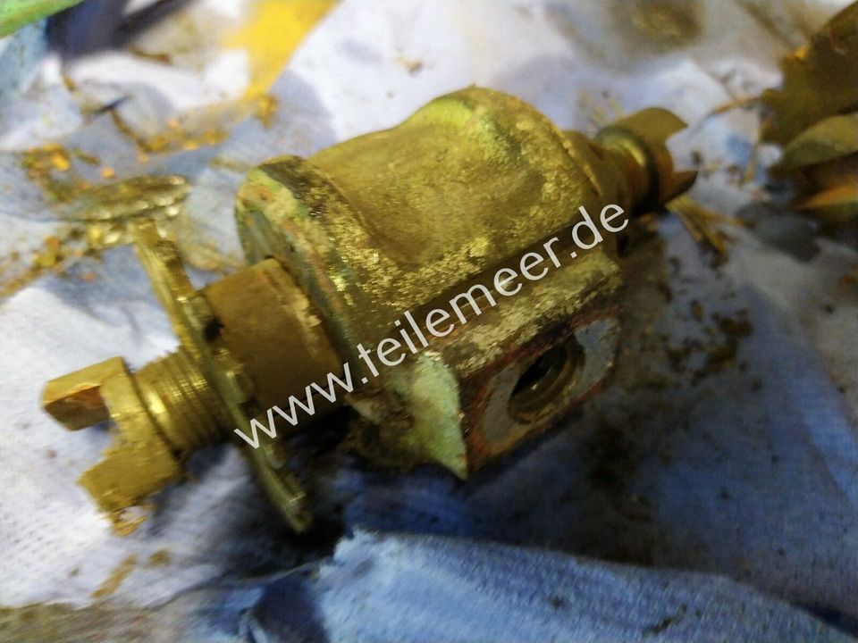 Teile Deutz D 40S Motor F3L 812 Getriebe in Hochstadt am Main