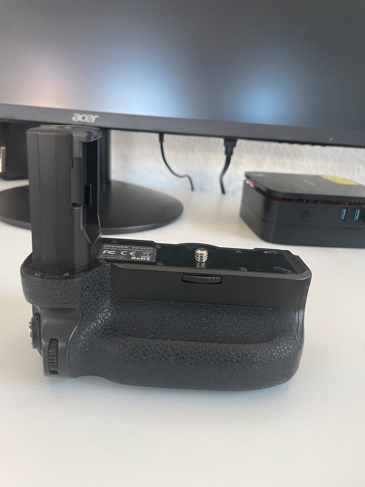 Neewer a9 pro battery Grip für Sony in Brake (Unterweser)