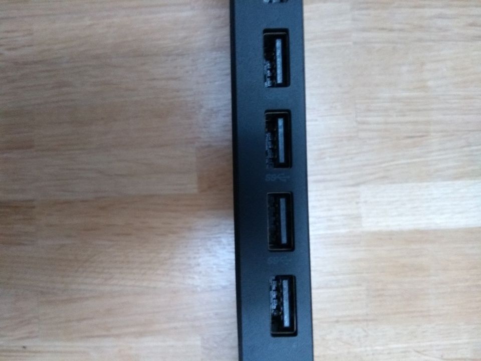 HP 2013 Ultraslim Docking Station inkl. Netzteil in Haar