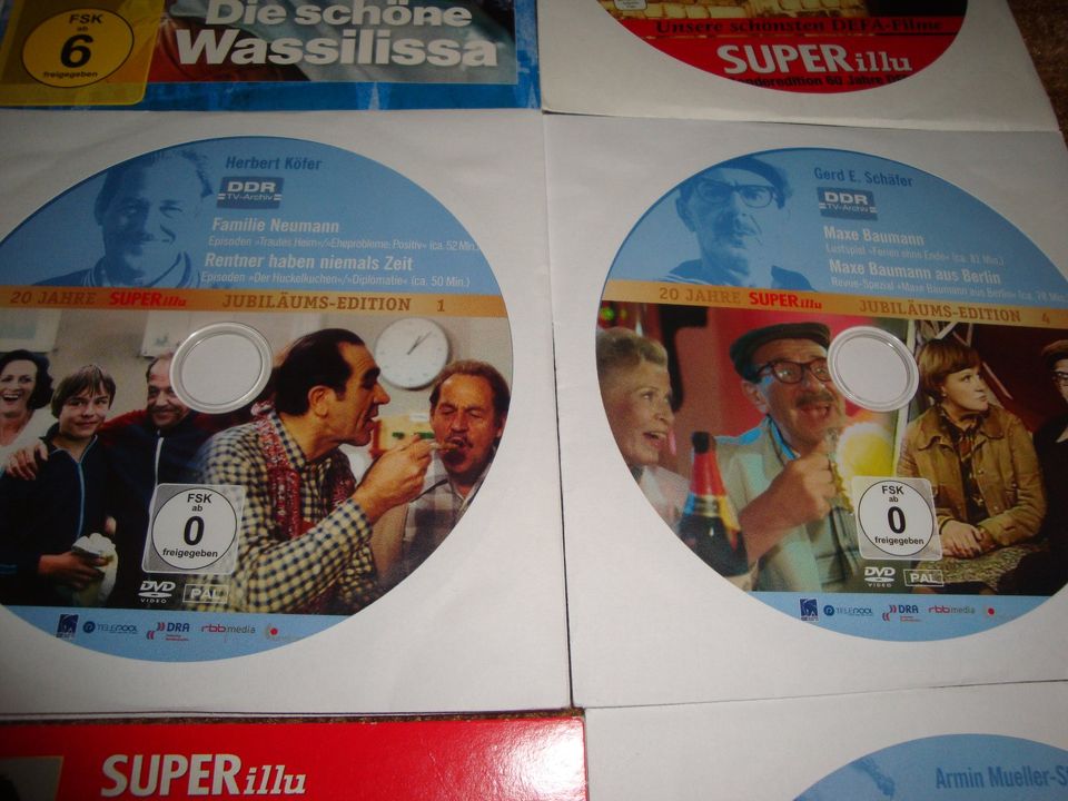 SUPERillu DVDs-Menge = mindestens 60 DVDs in Halle