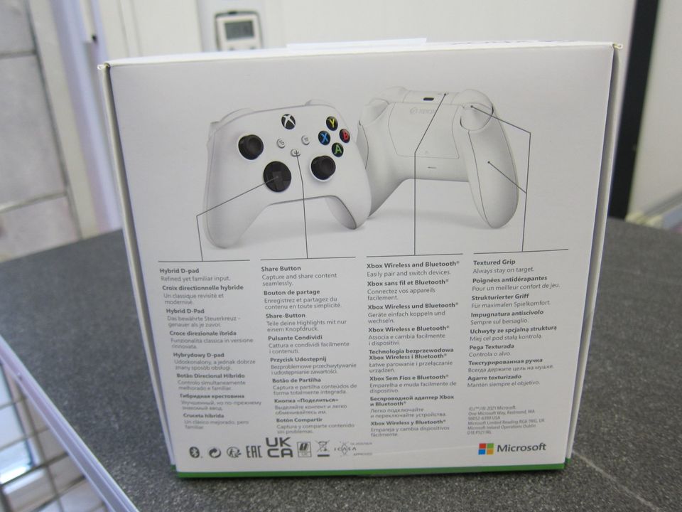 Original Xbox Wireless Controller White Series X / S / One / PC in Bochum