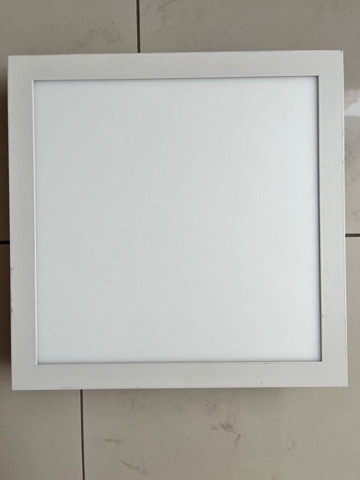LED Wand oder Deckenlampe 30cm x 30cm in Jena