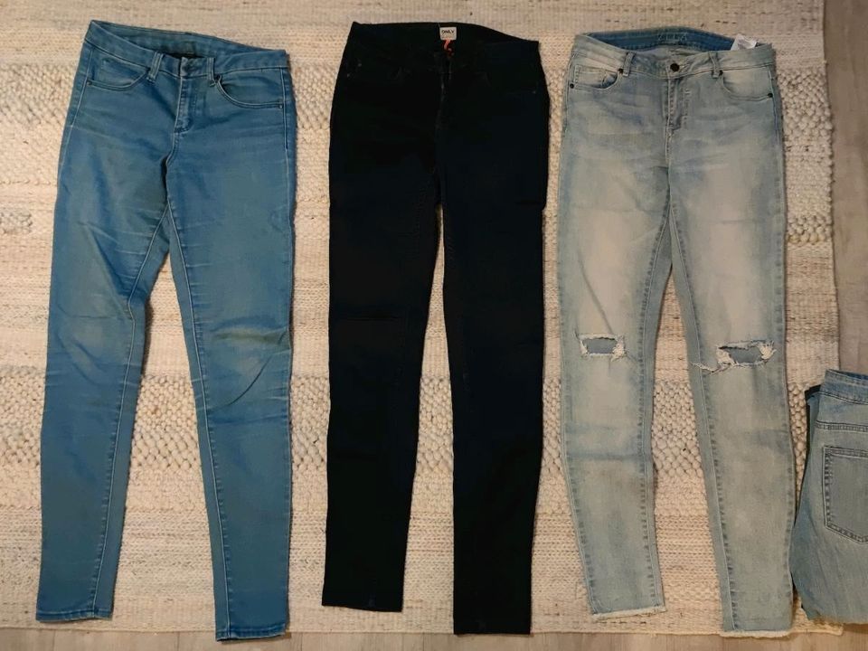 diverse hosen jeans blau schwarz grün highwaist lowwaist slimfit in Dortmund