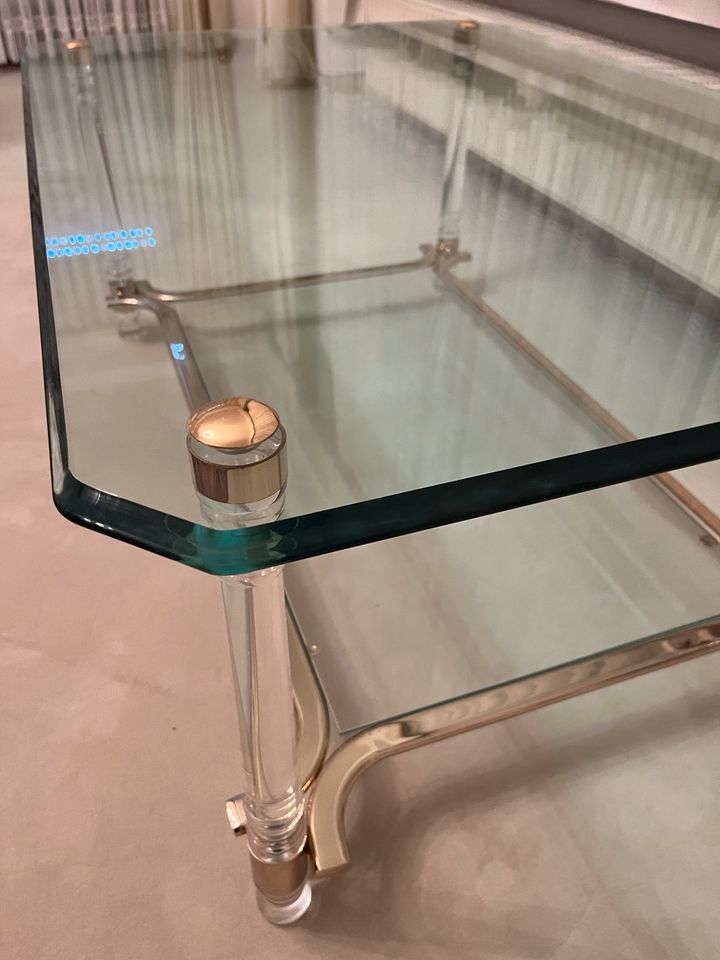 Exklusiver Acryl Glastisch vergoldet - Couchtisch 120x80 in Kelkheim