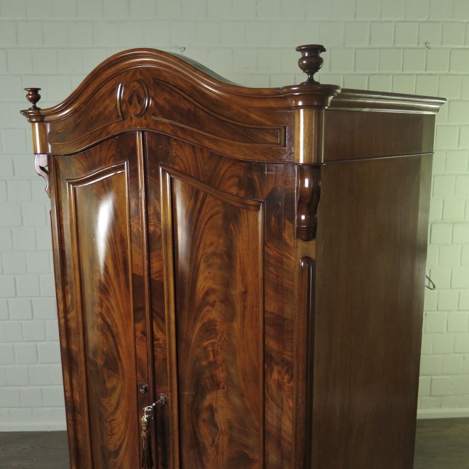 23872 Schrank Louis Philippe 1870 Mahagoni furniert Antik in Nordhorn