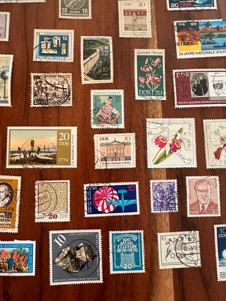 Briefmarken Sammler 100 Stück DDR rar historisch selten Post in Hartmannsdorf bei Eisenberg