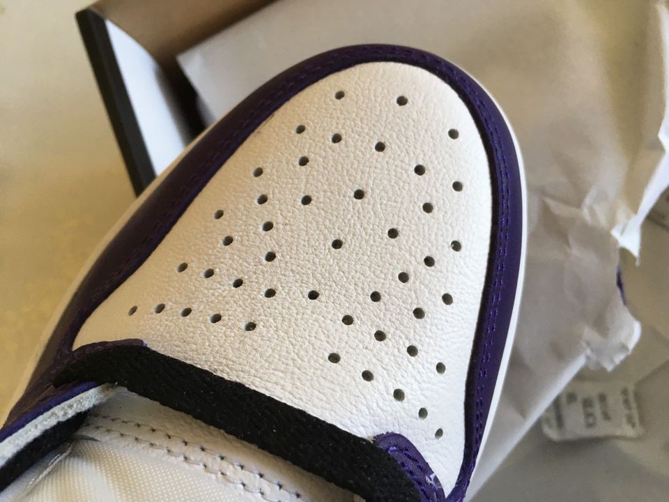 Nike Jordan 1 High Retro Court Purple White Lila 42.5 US 9 in Wuppertal