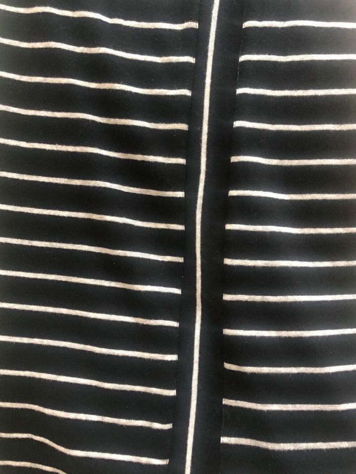 T–Shirt Kleid von Summum – kurzärmlig in Größe XS schwarz / weiß in Landsberg (Saalekreis)