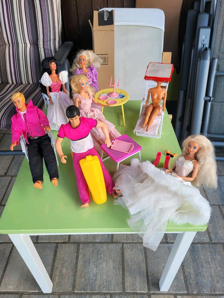 Barbies aus den 80er und 90er in Eitorf