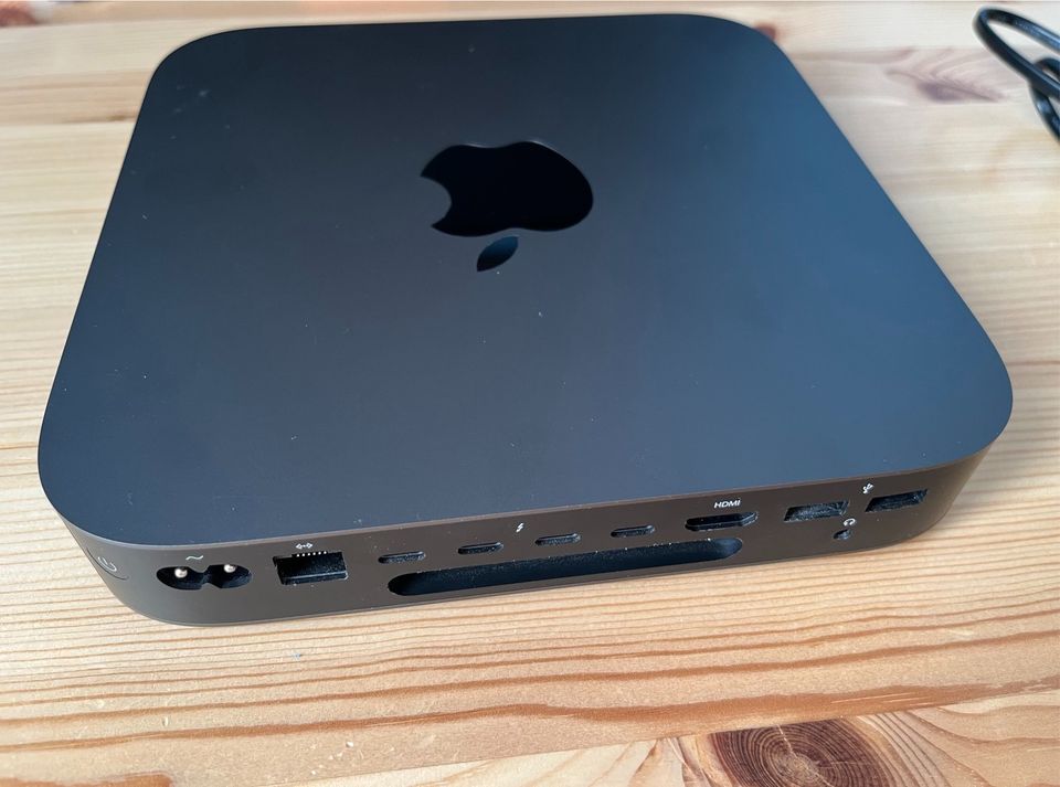 Mac Mini 2018 Intel i3 8GB RAM spacegrau in Berlin