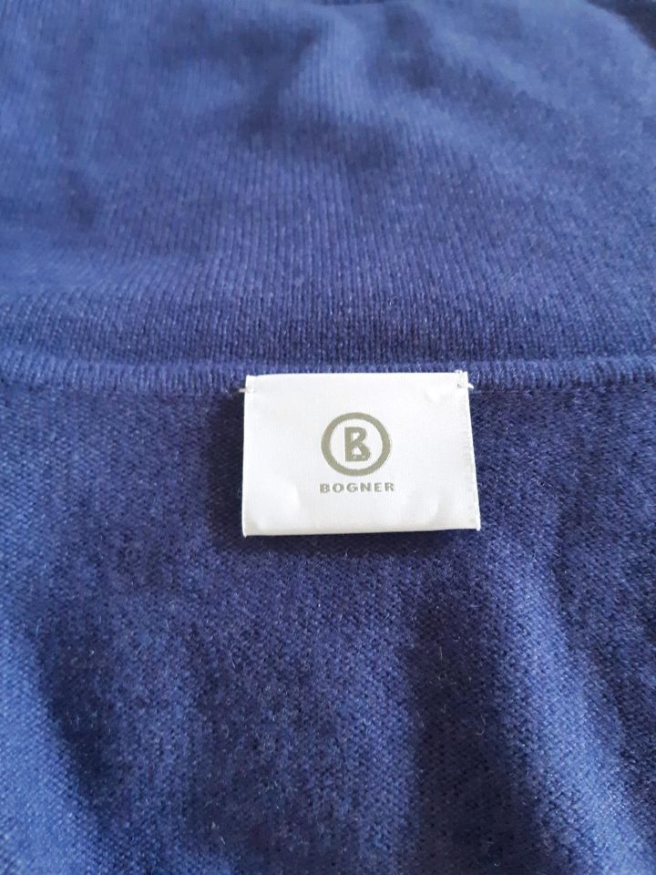 Bogner Kaschmir Strickjacke Gr.40 wie neu blau in Loßburg