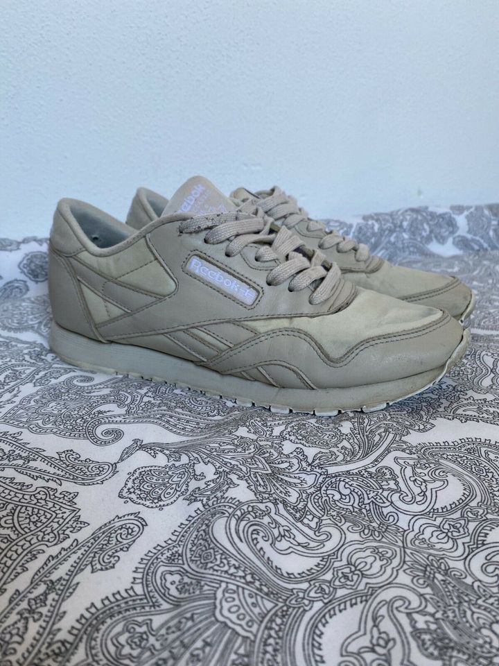 Beige Sneaker von Reebok Gr. 38 in Straubing