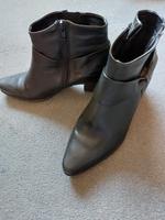 Schwarze Stiefeletten Größe 41 Sachsen-Anhalt - Querfurt Vorschau