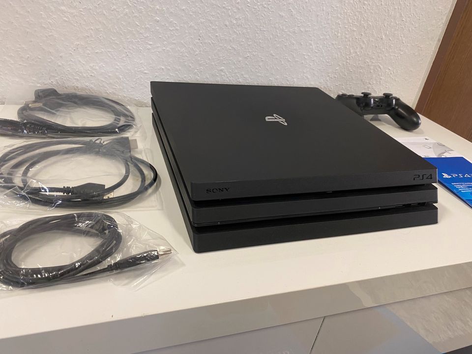 Playstation 4 Pro|schnelle 1TB SSD|NEUWERTIG|+2 Spiele|PS4 Pro in Viersen