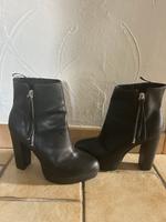 Hohe Stiefeletten, H&M, Größe 39 Nordrhein-Westfalen - Castrop-Rauxel Vorschau
