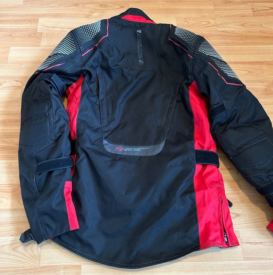 Damen-Textiljacke rot/schwarz Fastway Gr. 38 in Bremen