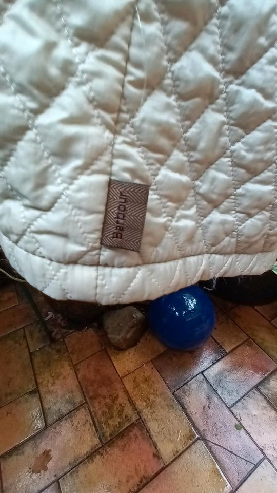 2x BARBOUR Jacke Steppjacke Übergang 40 L blau & ecru neuwertig in Remagen