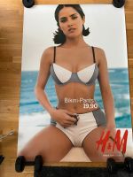 H&M Citylight Poster Serie, 22 Motive, Tyra Banks, Salma Hayek Köln - Rodenkirchen Vorschau