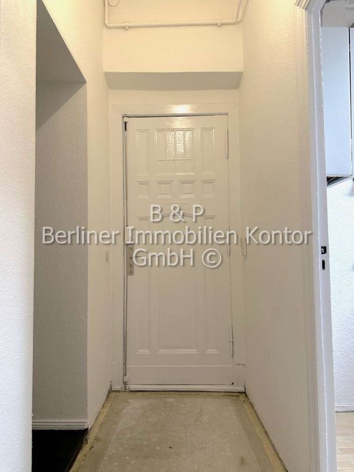 Zwei-Zimmer-Wohnung, 4.OG, in zentraler Kiezlage in Berlin