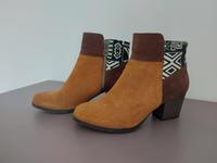 Desigual Stiefelette Hessen - Usingen Vorschau