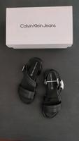 CALVIN KLEIN JEANS Sandalen schwarz flach bequem 35 NEU OVP NP85€ Bayern - Mühldorf a.Inn Vorschau
