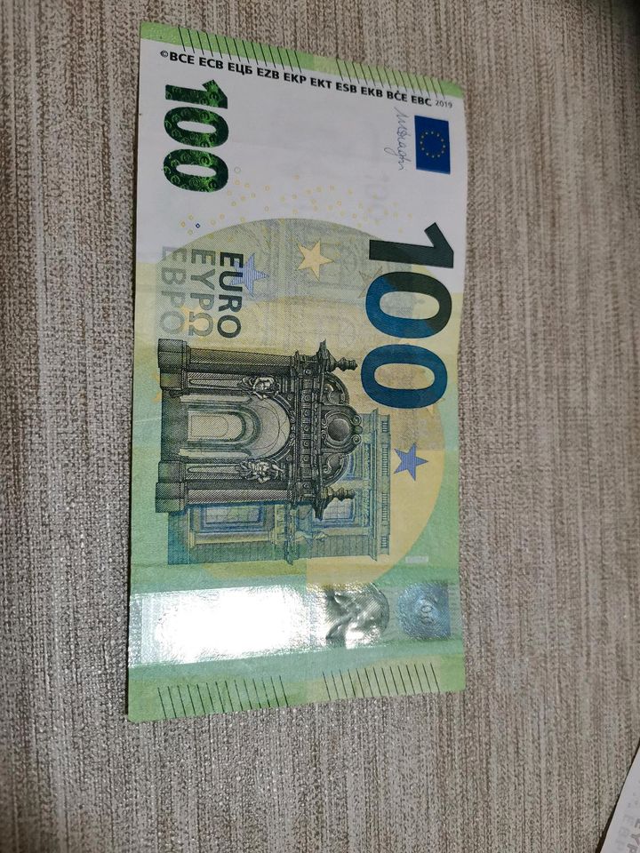 100 Euro Schein 296329 in Rottenburg am Neckar