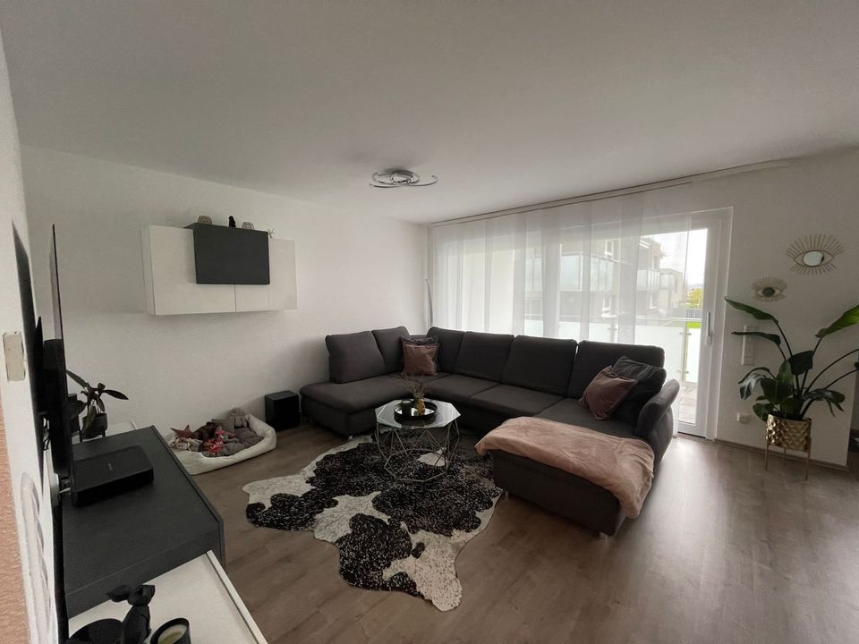3,5-Zimmer-Wohnung mit Balkon / TG-Stellplatz  / Fußbodenheizung in Villingen-Schwenningen