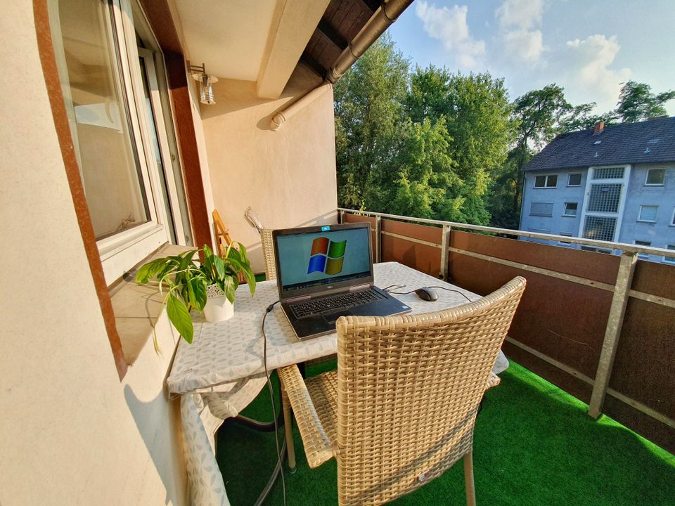 Stilvolle möbilierte Wohnung fußläufig zur Stadt !Balkon! Garten in Essen