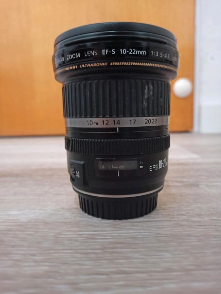 Canon EF-S 10-22 mm in Lehre
