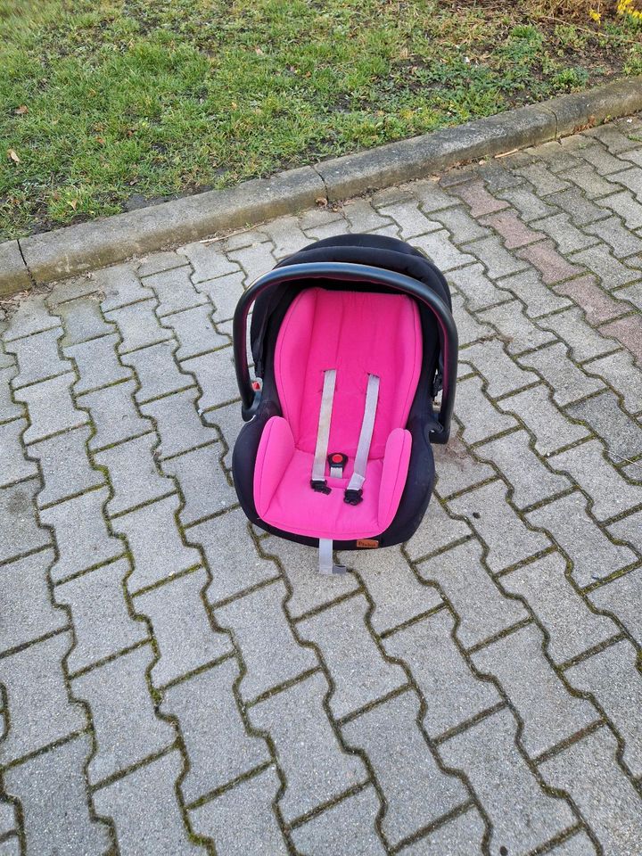 Babyautoschale in Gräfenhainichen