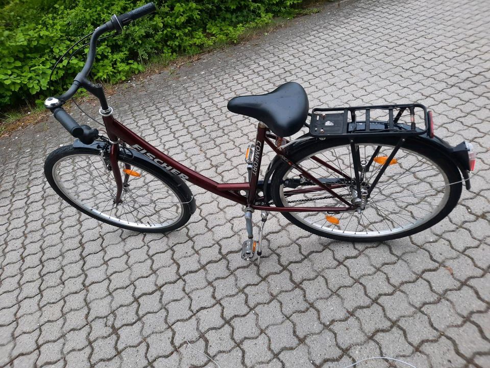 Ich biete Ihnen ein Fahrrad in sehr gutem Zustand an. in Olching