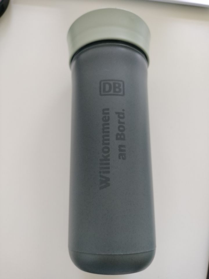 Trinkflasche DB Deutsche Bahn Mitarbeiter 2022 in Berlin
