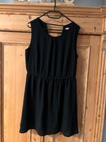 Kurzes Sommerkleid Essen - Steele Vorschau