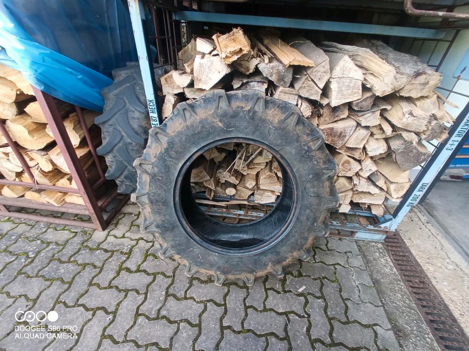 Traktor - Reifen Kleber 16.9 R 34, 13.6 R 24 in Ebermannstadt