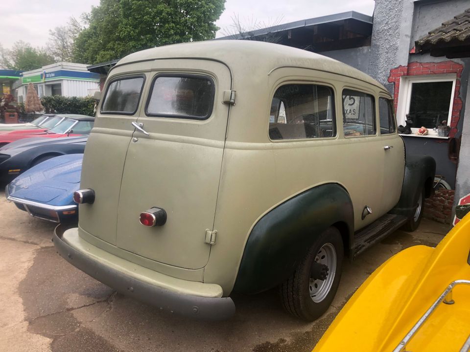 Chevrolet Suburban 3100 in Bad Abbach