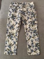 Everme 7/8 Stretchjeans mit floralem Print, Gr.44 Frankfurt am Main - Gallusviertel Vorschau